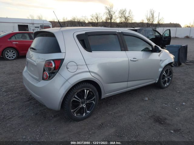 Photo 3 VIN: 1G1JC6SH8D4246562 - CHEVROLET SONIC 