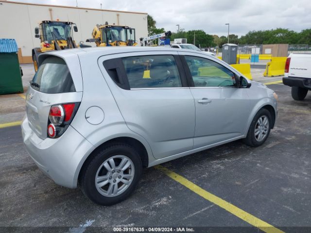 Photo 3 VIN: 1G1JC6SH8E4216494 - CHEVROLET SONIC 