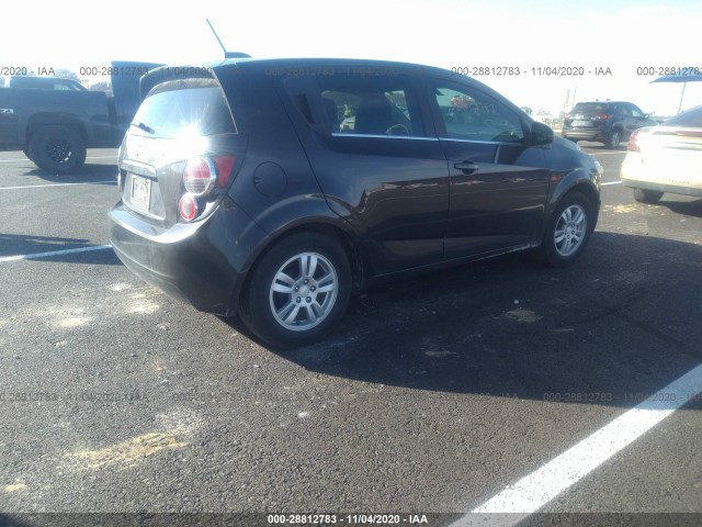 Photo 3 VIN: 1G1JC6SH8F4217436 - CHEVROLET SONIC 