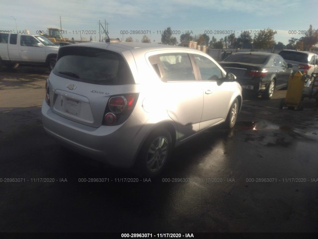 Photo 3 VIN: 1G1JC6SH8G4142125 - CHEVROLET SONIC 