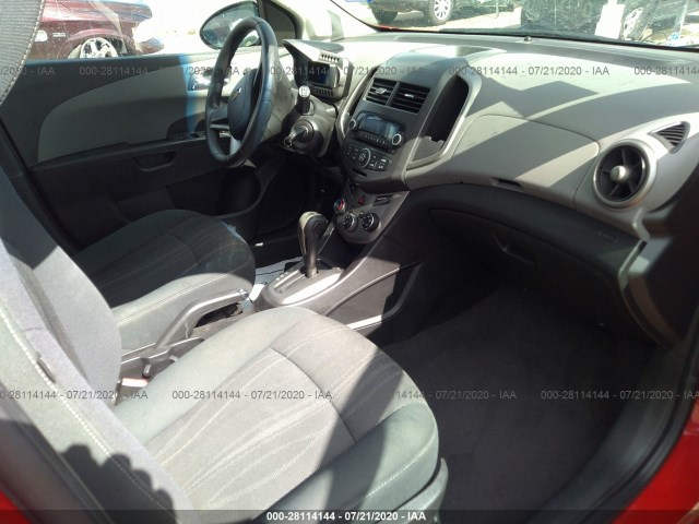 Photo 4 VIN: 1G1JC6SH9C4130141 - CHEVROLET SONIC 