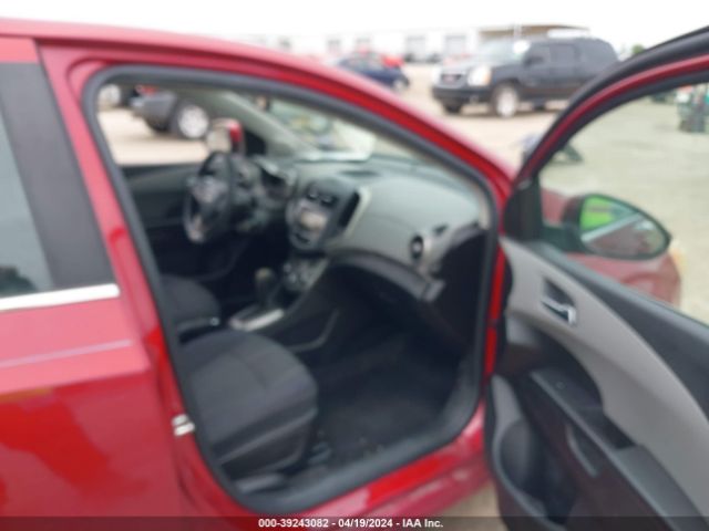 Photo 4 VIN: 1G1JC6SH9D4191149 - CHEVROLET SONIC 