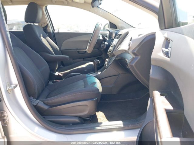 Photo 4 VIN: 1G1JC6SH9E4116839 - CHEVROLET SONIC 