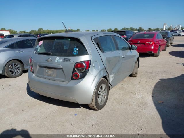 Photo 3 VIN: 1G1JC6SH9F4111013 - CHEVROLET SONIC 