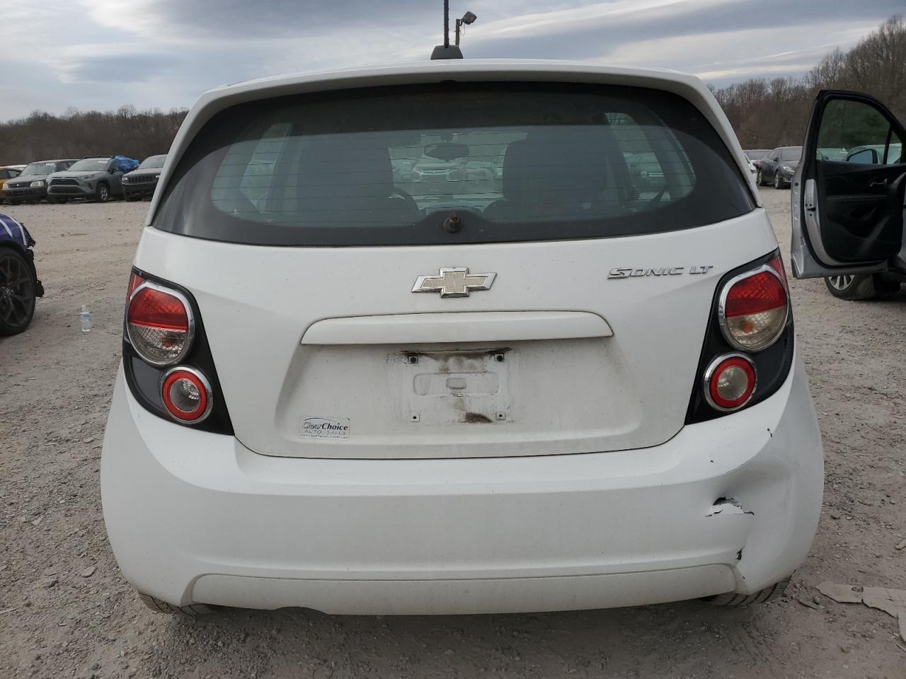 Photo 5 VIN: 1G1JC6SH9F4154539 - CHEVROLET SONIC 