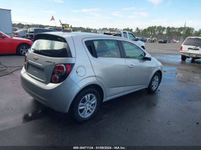 Photo 3 VIN: 1G1JC6SH9F4220538 - CHEVROLET SONIC 