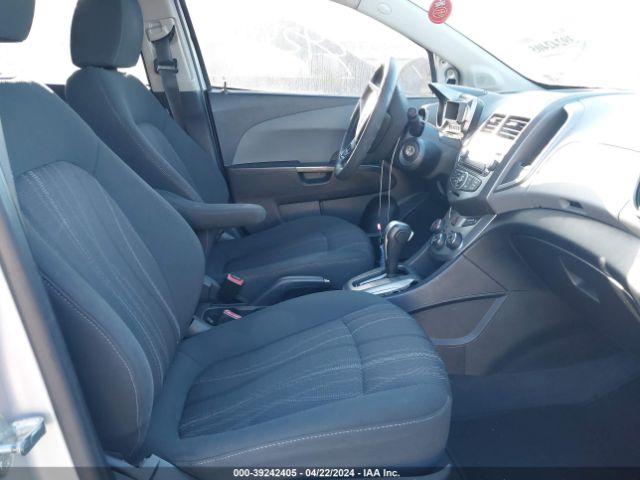 Photo 4 VIN: 1G1JC6SHXC4122971 - CHEVROLET SONIC 