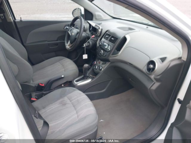 Photo 4 VIN: 1G1JC6SHXE4108992 - CHEVROLET SONIC 