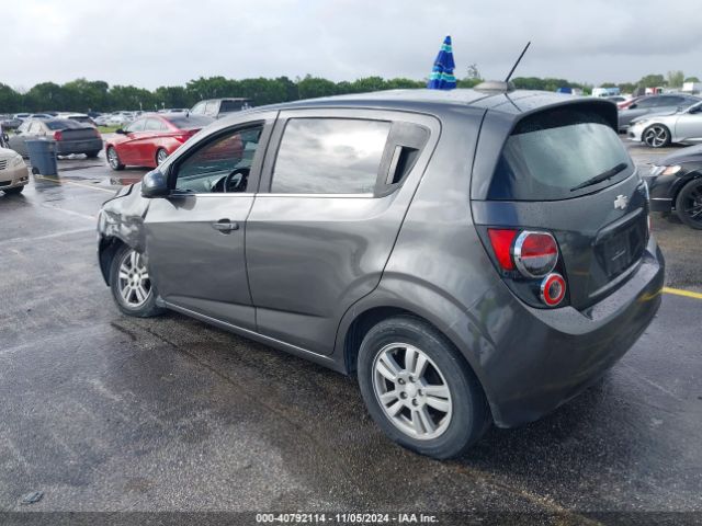 Photo 2 VIN: 1G1JC6SHXF4105995 - CHEVROLET SONIC 