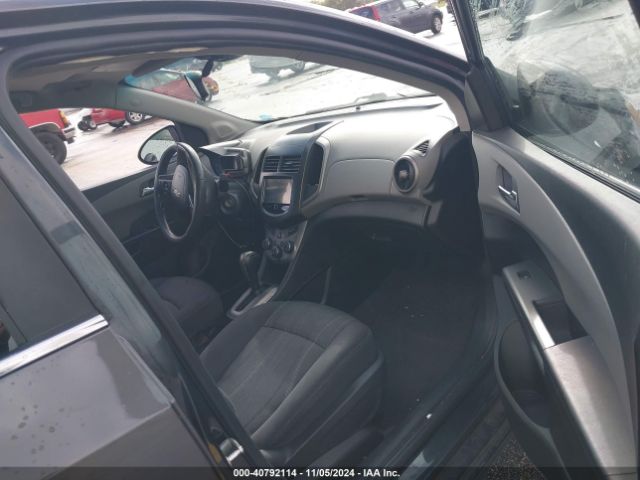 Photo 4 VIN: 1G1JC6SHXF4105995 - CHEVROLET SONIC 