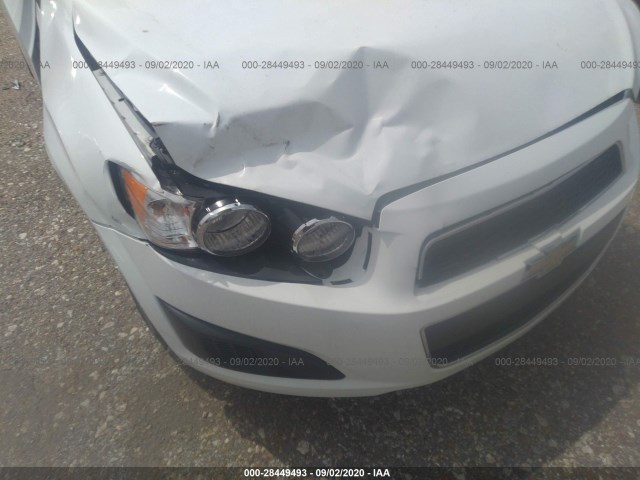 Photo 5 VIN: 1G1JC6SHXF4138754 - CHEVROLET SONIC 