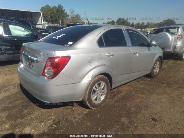 Photo 3 VIN: 1G1JD5SB2D4138862 - CHEVROLET SONIC 