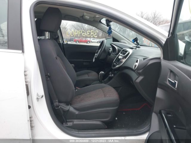 Photo 4 VIN: 1G1JD5SB4K4111319 - CHEVROLET SONIC 