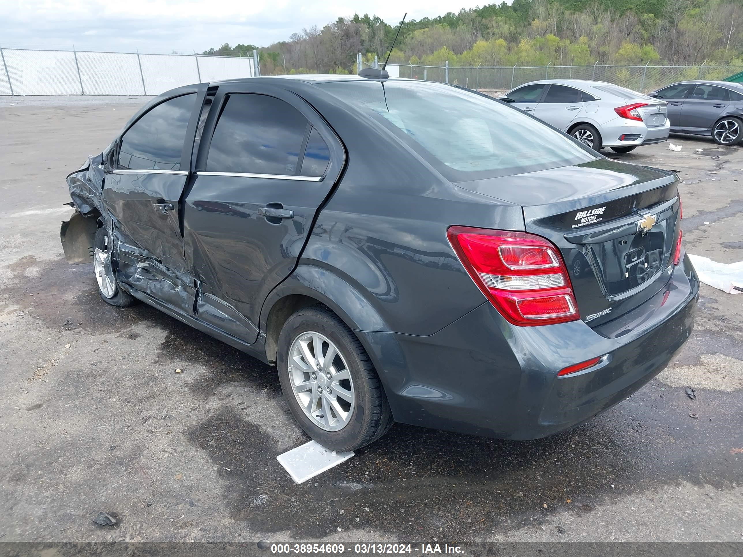 Photo 2 VIN: 1G1JD5SB6L4109234 - CHEVROLET SONIC 