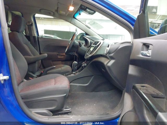 Photo 4 VIN: 1G1JD5SB8K4106351 - CHEVROLET SONIC 