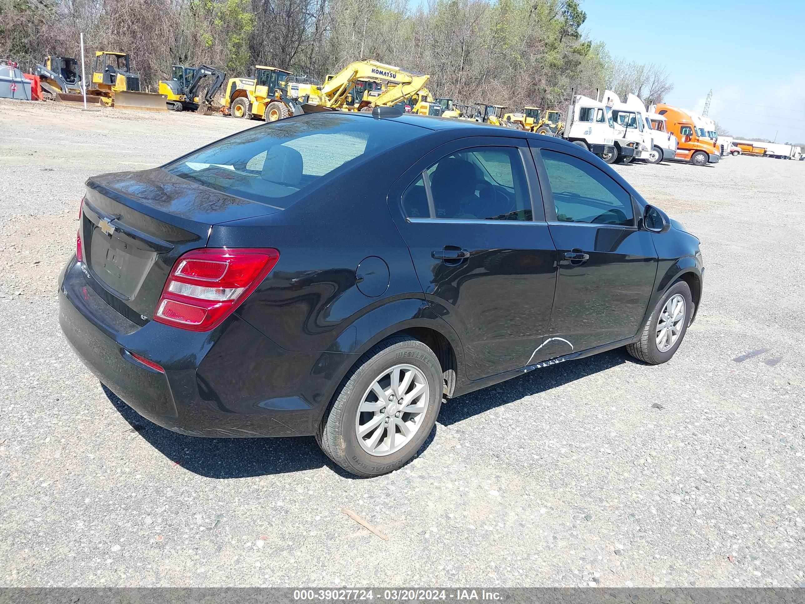 Photo 3 VIN: 1G1JD5SB8L4106657 - CHEVROLET SONIC 