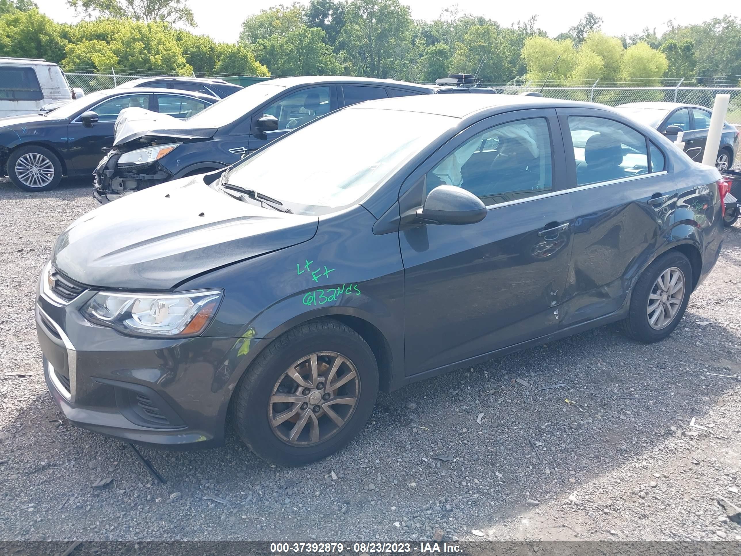 Photo 1 VIN: 1G1JD5SB9K4131002 - CHEVROLET SONIC 