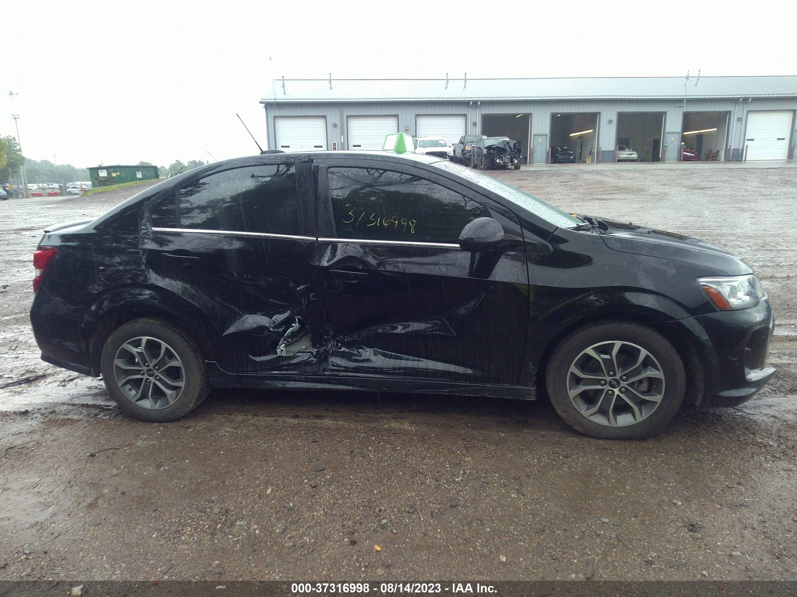 Photo 12 VIN: 1G1JD5SBXK4103032 - CHEVROLET SONIC 