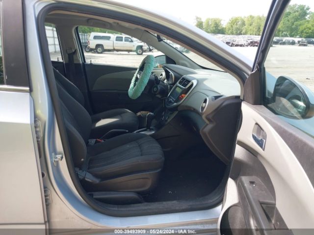 Photo 4 VIN: 1G1JD5SG0H4124038 - CHEVROLET SONIC 