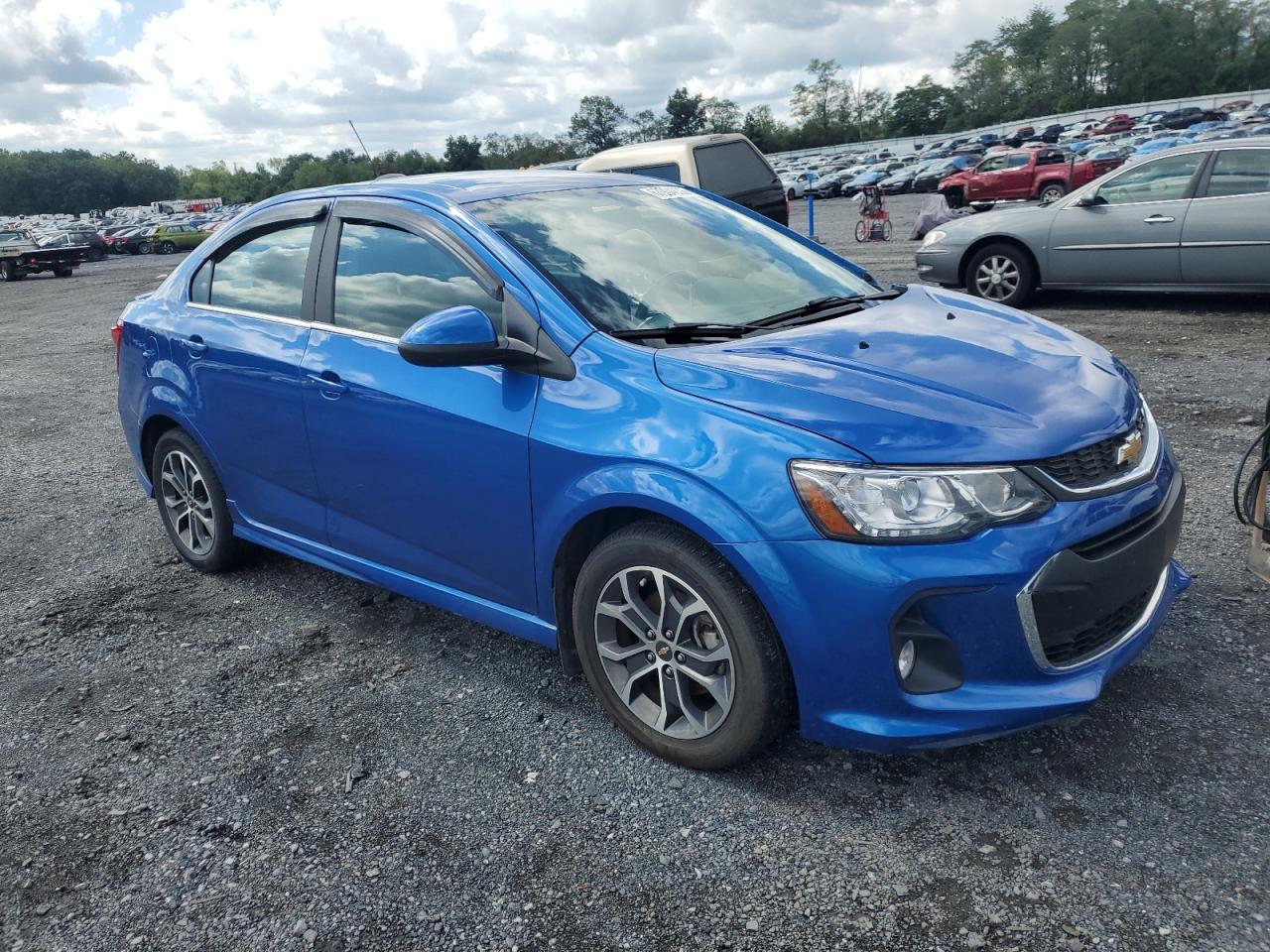 Photo 3 VIN: 1G1JD5SG2H4152553 - CHEVROLET SONIC 