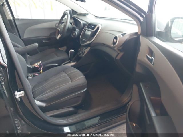 Photo 4 VIN: 1G1JD5SG9H4108680 - CHEVROLET SONIC 