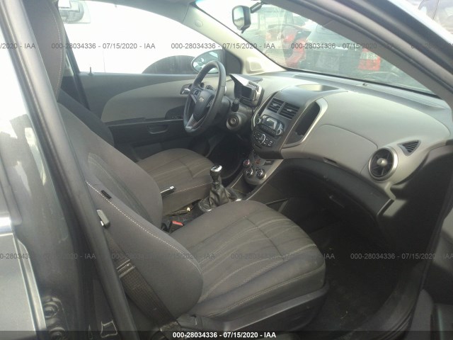 Photo 4 VIN: 1G1JD5SH0E4137019 - CHEVROLET SONIC 