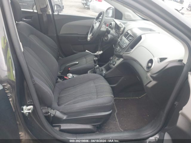 Photo 4 VIN: 1G1JD5SH0E4137019 - CHEVROLET SONIC 