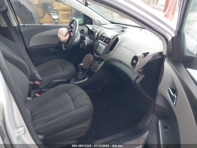 Photo 4 VIN: 1G1JD5SH2G4150177 - CHEVROLET SONIC 