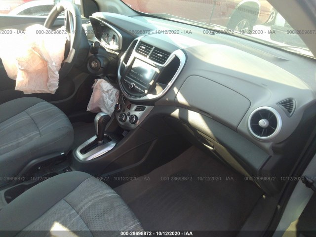 Photo 4 VIN: 1G1JD5SH2H4107623 - CHEVROLET SONIC 