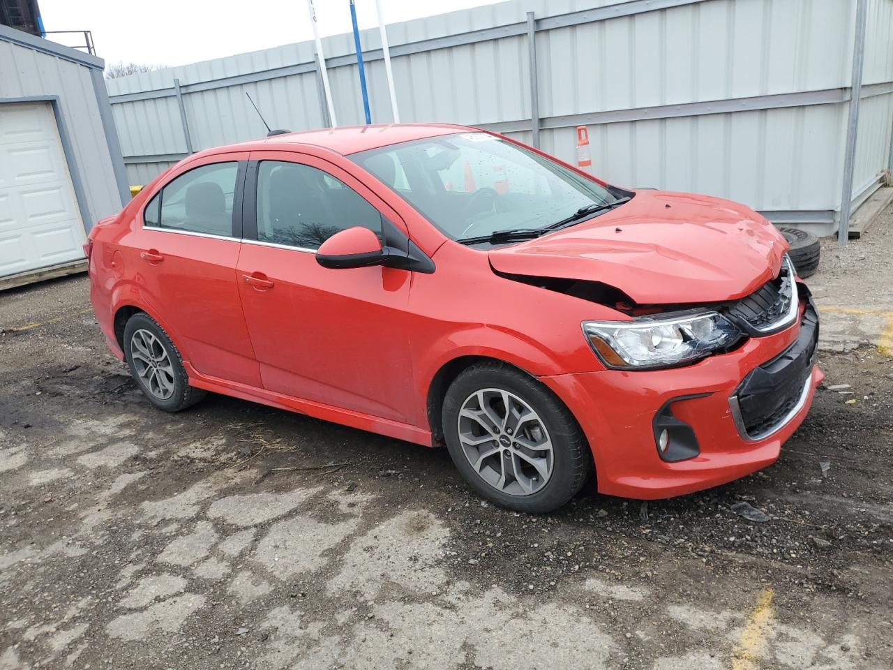 Photo 3 VIN: 1G1JD5SH2J4115680 - CHEVROLET SONIC 