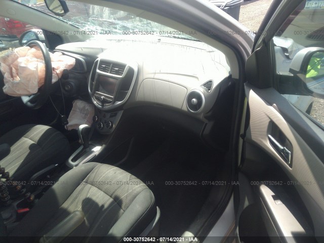 Photo 4 VIN: 1G1JD5SH3H4118405 - CHEVROLET SONIC 