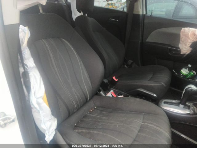 Photo 4 VIN: 1G1JD5SH4J4106883 - CHEVROLET SONIC 