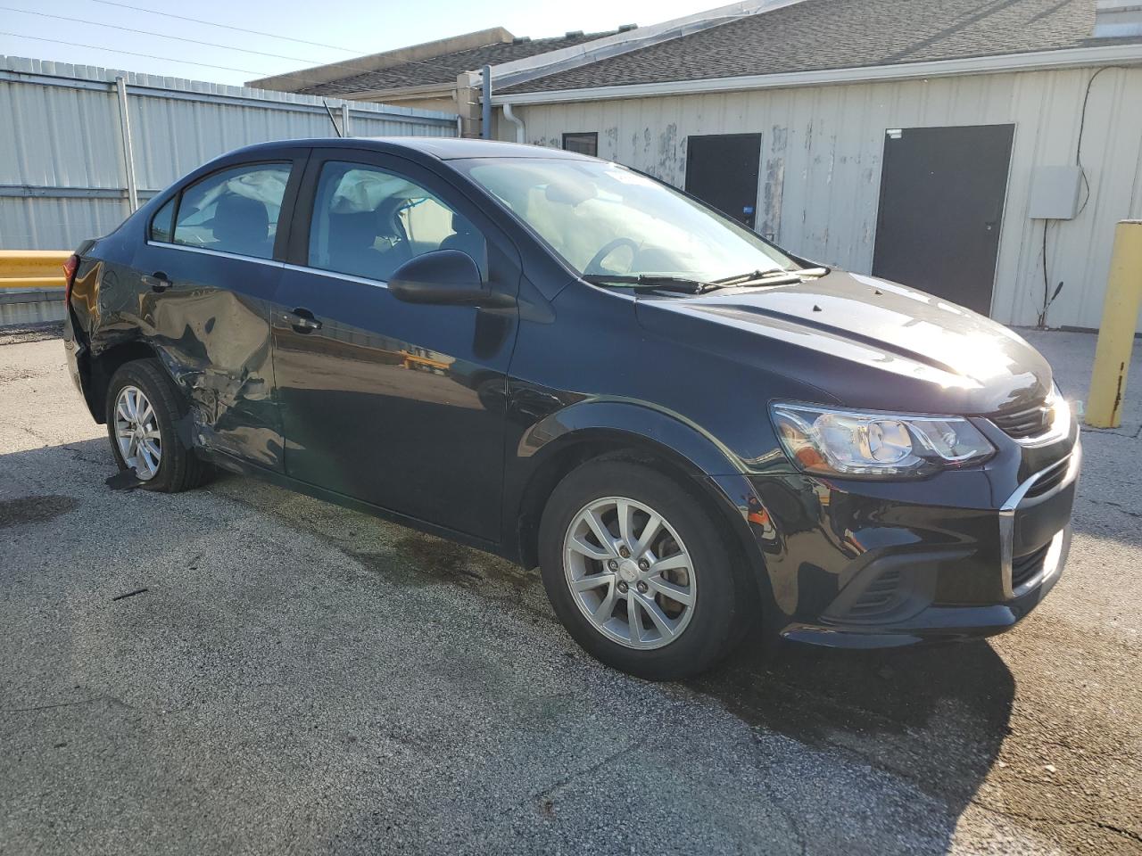 Photo 3 VIN: 1G1JD5SH5H4123430 - CHEVROLET SONIC 