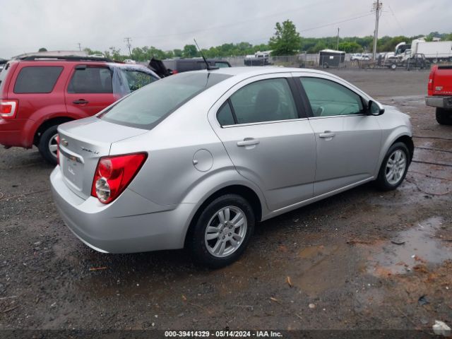 Photo 3 VIN: 1G1JD5SH7E4138961 - CHEVROLET SONIC 