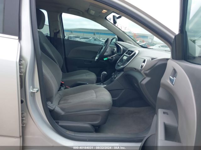 Photo 4 VIN: 1G1JD5SH9J4102683 - CHEVROLET SONIC 