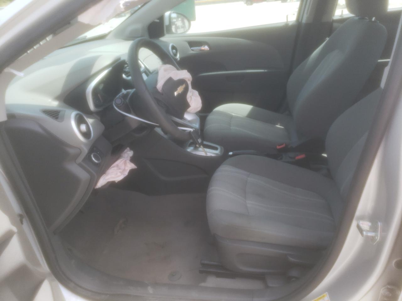 Photo 6 VIN: 1G1JD5SHXH4148663 - CHEVROLET SONIC 