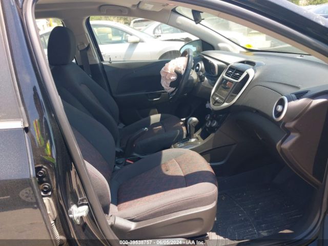 Photo 4 VIN: 1G1JD6FBXK4139437 - CHEVROLET SONIC 