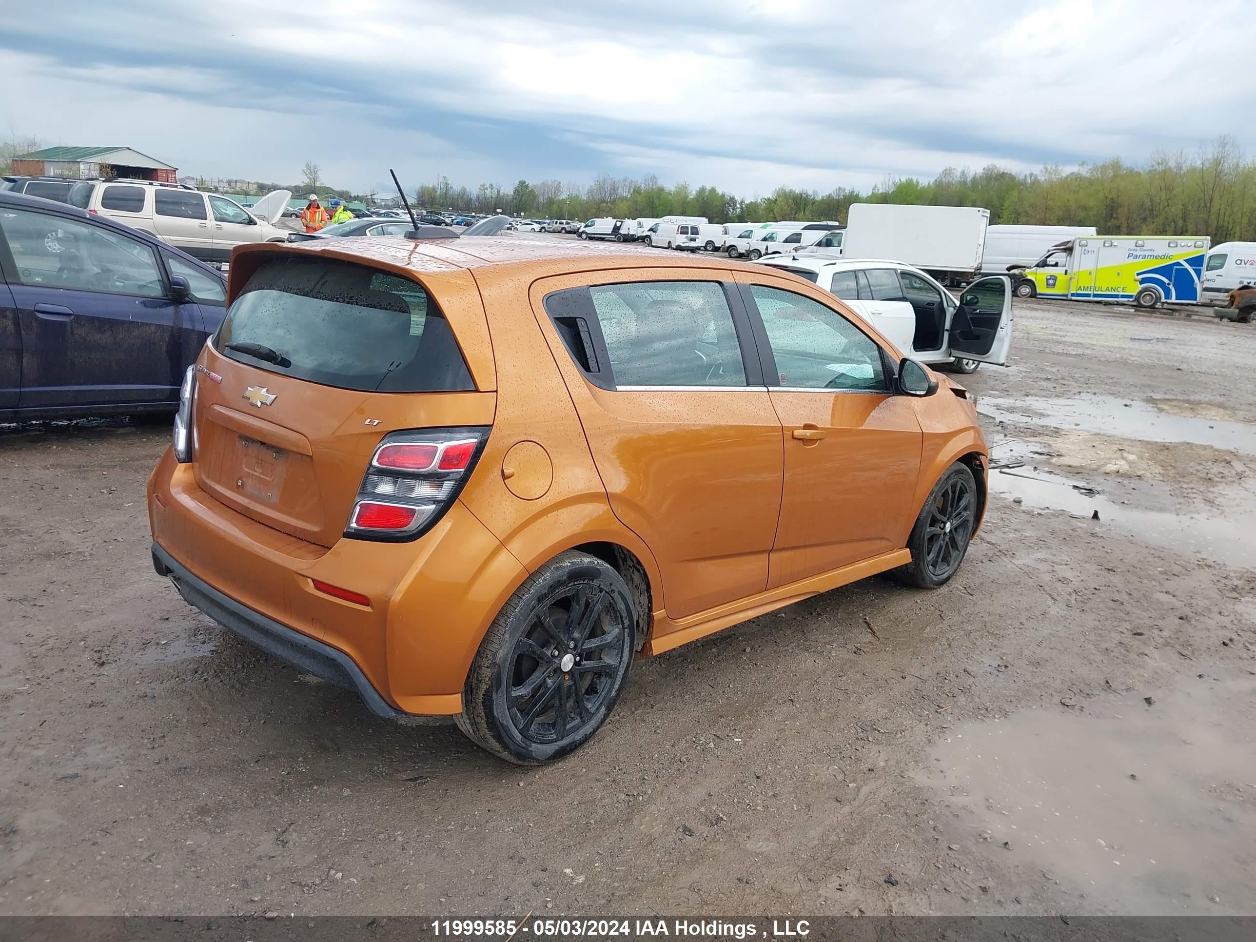 Photo 3 VIN: 1G1JD6SB3H4172997 - CHEVROLET SONIC 