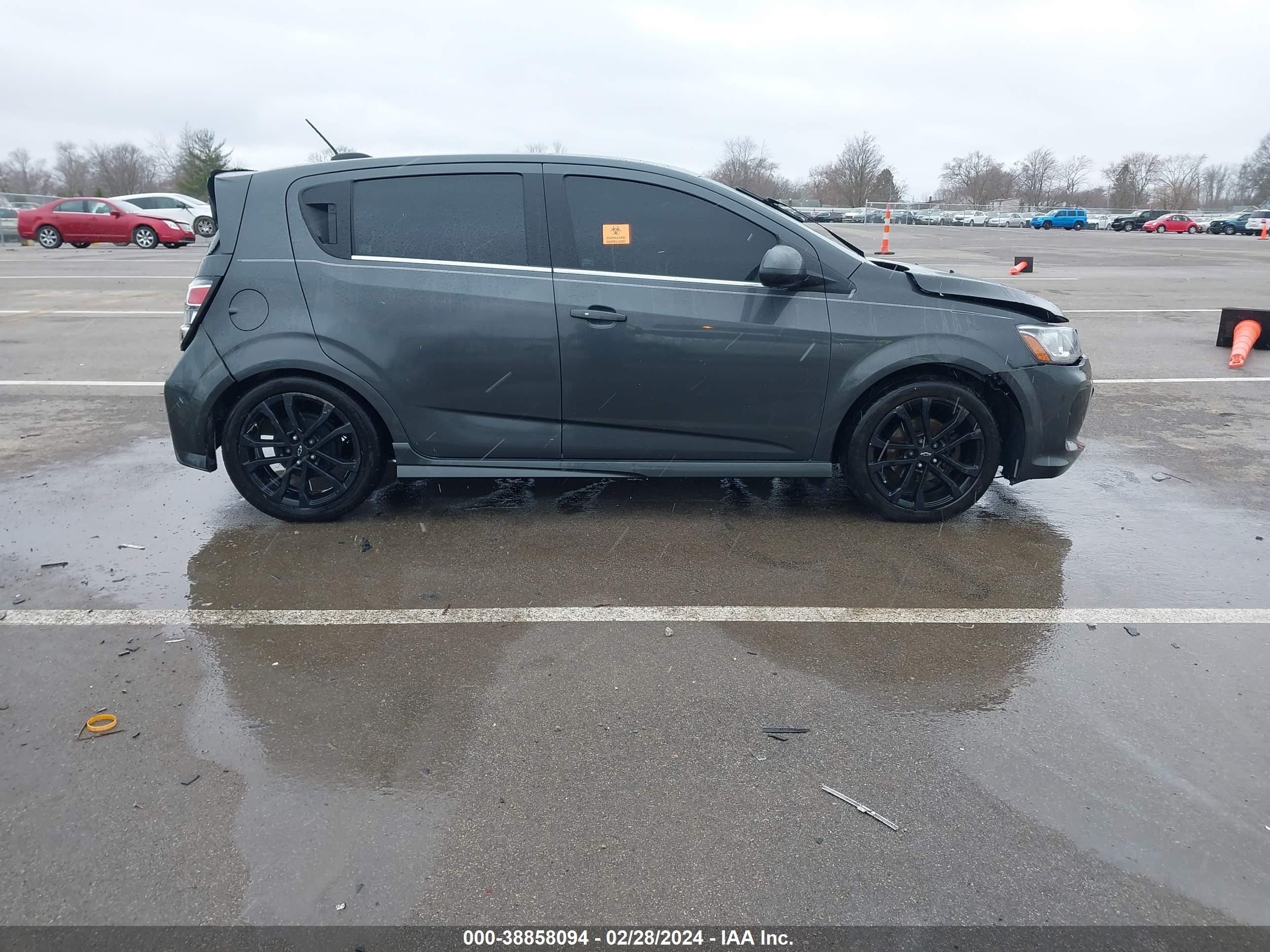 Photo 12 VIN: 1G1JD6SB4J4104469 - CHEVROLET SONIC 