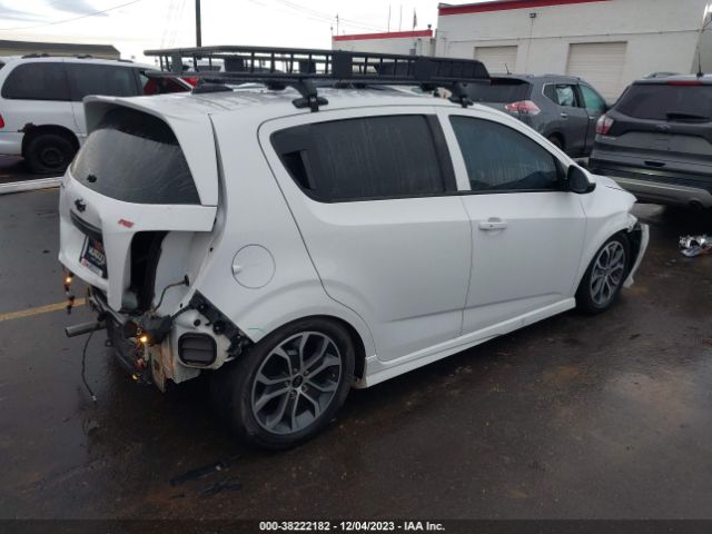 Photo 3 VIN: 1G1JD6SB5L4103639 - CHEVROLET SONIC 