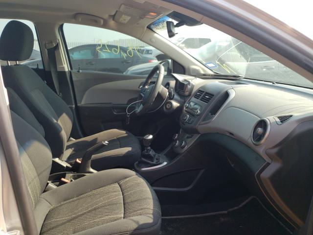 Photo 4 VIN: 1G1JD6SB8C4175211 - CHEVROLET SONIC LT 