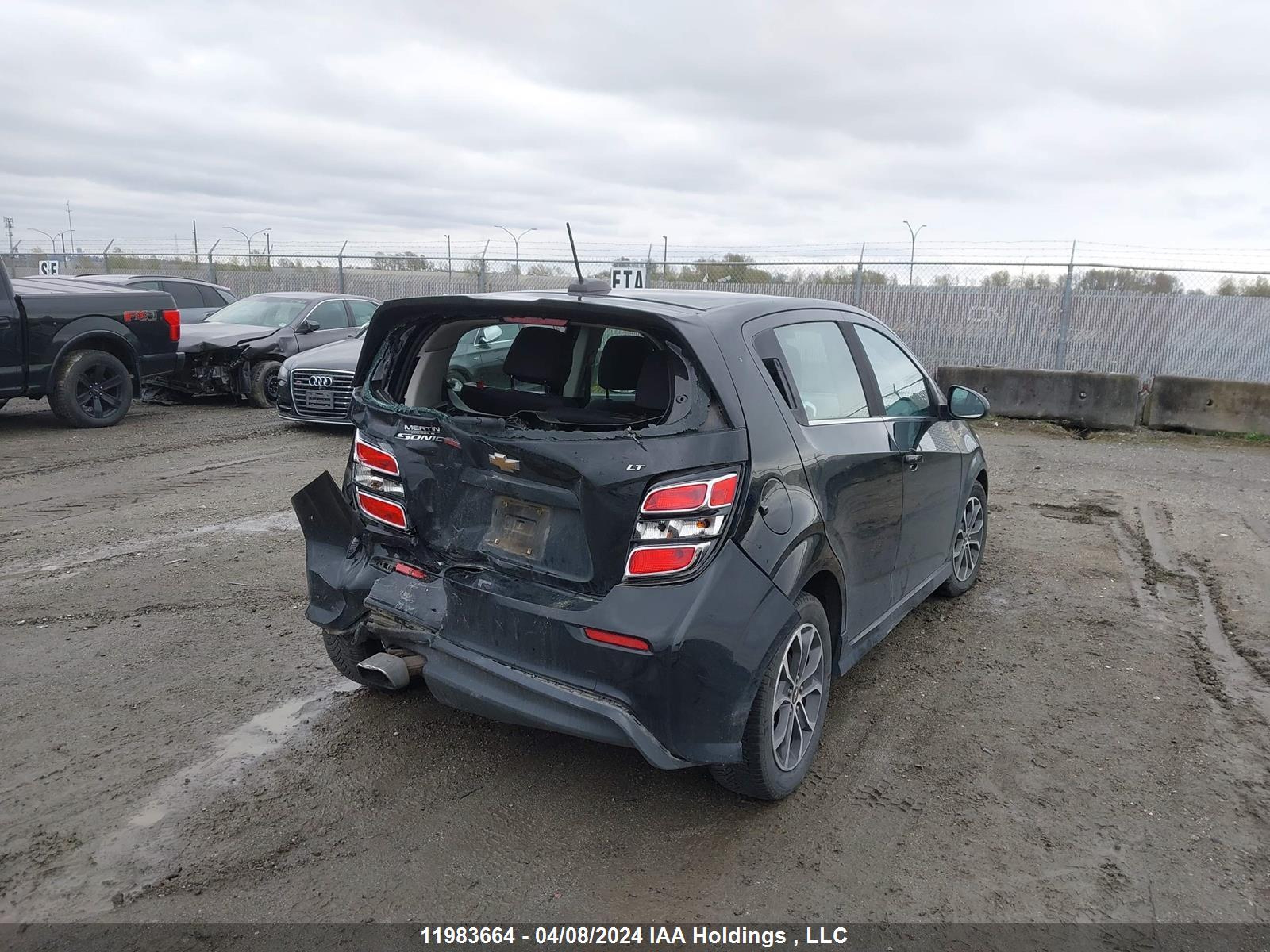 Photo 3 VIN: 1G1JD6SBXH4132738 - CHEVROLET SONIC 