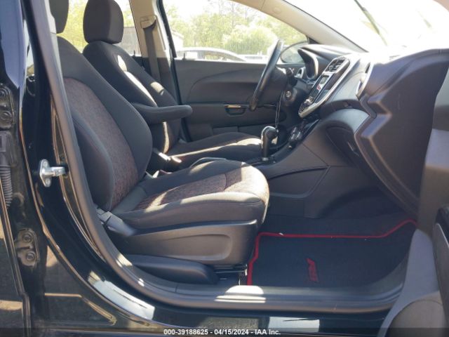 Photo 4 VIN: 1G1JD6SH2J4102319 - CHEVROLET SONIC 