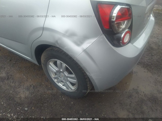 Photo 5 VIN: 1G1JD6SH7C4155942 - CHEVROLET SONIC 