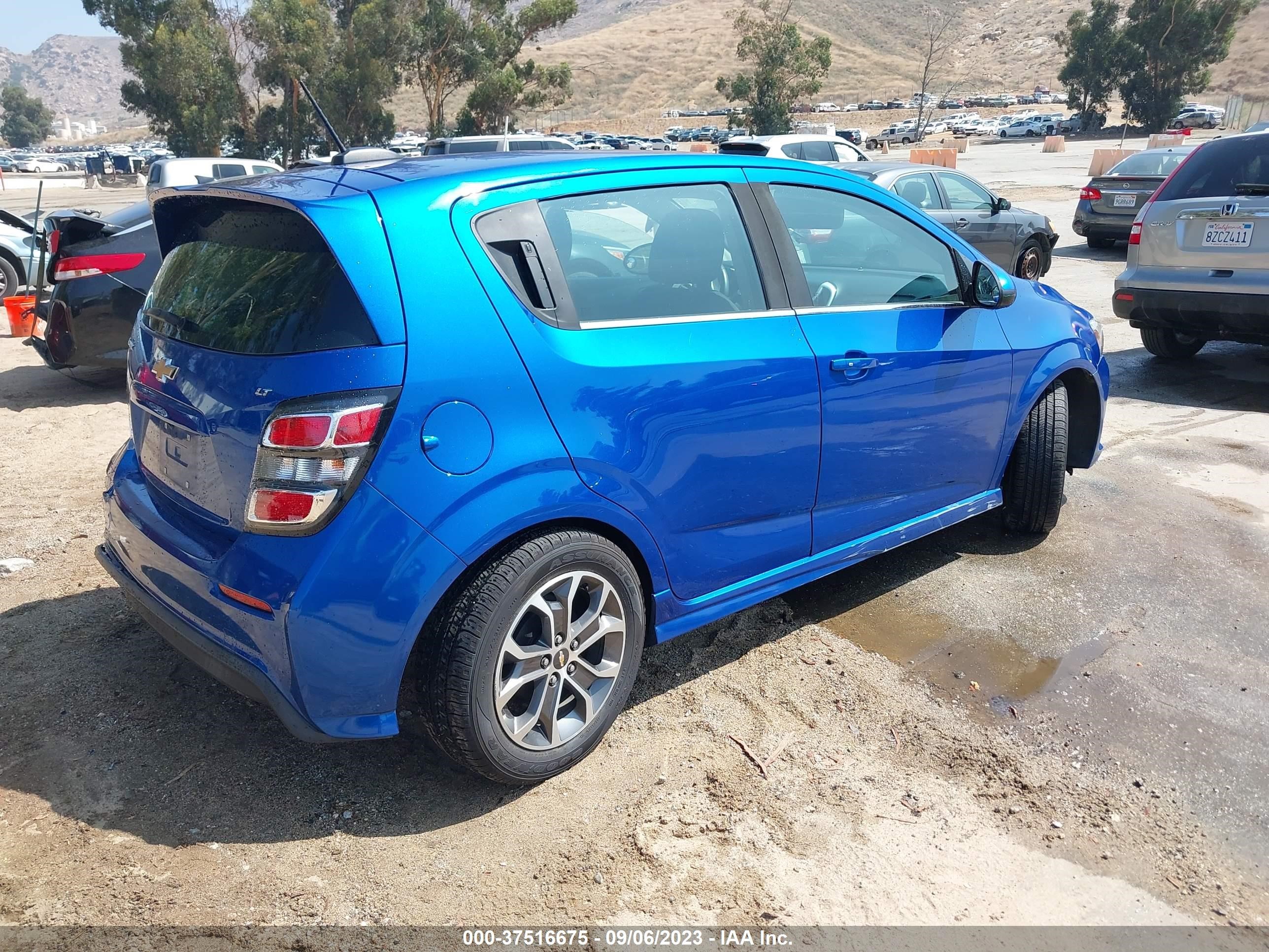 Photo 3 VIN: 1G1JD6SH7H4148254 - CHEVROLET SONIC 