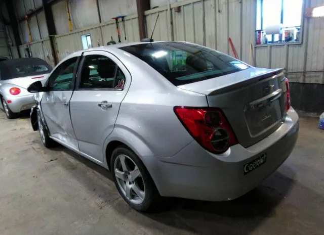 Photo 2 VIN: 1G1JE5SB0F4108906 - CHEVROLET SONIC 