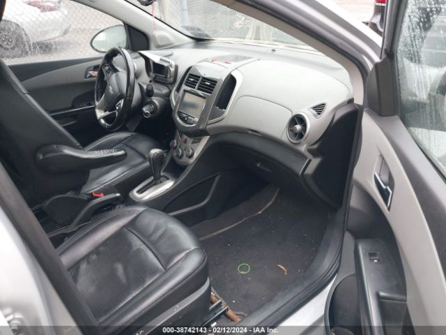 Photo 4 VIN: 1G1JE5SB0G4134696 - CHEVROLET SONIC 