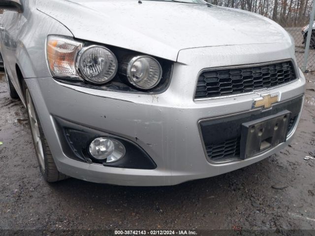 Photo 5 VIN: 1G1JE5SB0G4134696 - CHEVROLET SONIC 