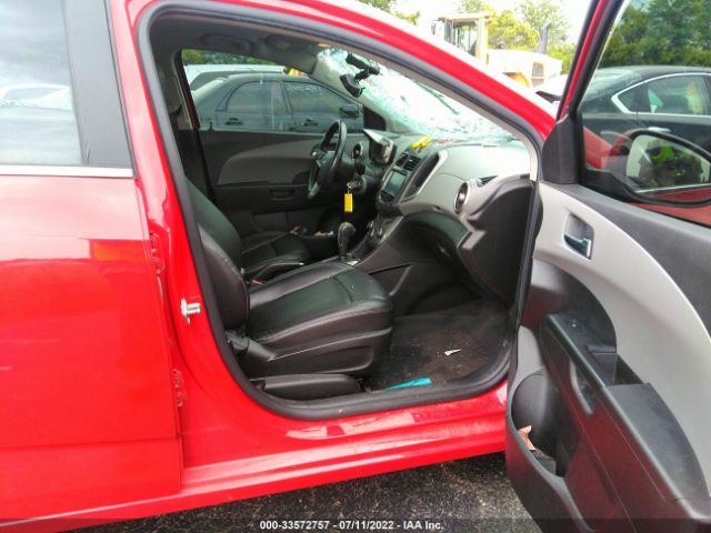 Photo 4 VIN: 1G1JE5SB0G4138554 - CHEVROLET SONIC 