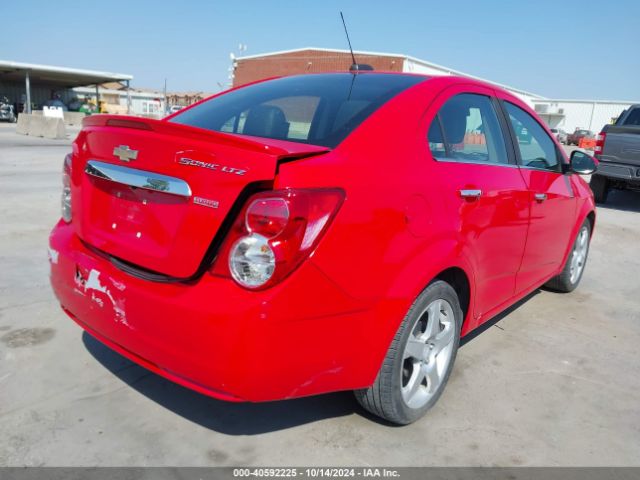 Photo 3 VIN: 1G1JE5SB2F4121544 - CHEVROLET SONIC 